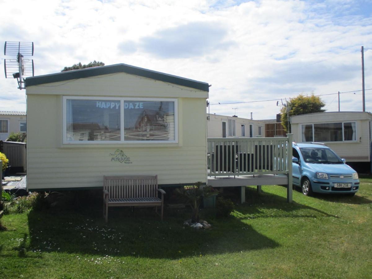 Happydaze Caravan Bacton  Buitenkant foto