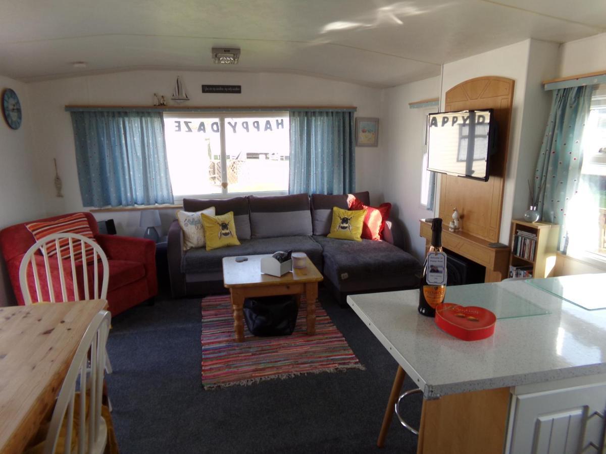 Happydaze Caravan Bacton  Buitenkant foto