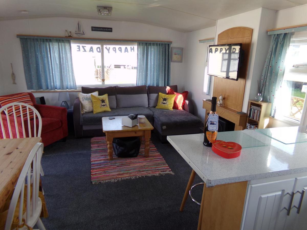 Happydaze Caravan Bacton  Buitenkant foto