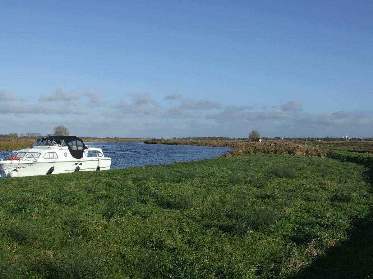 Happydaze Caravan Bacton  Buitenkant foto