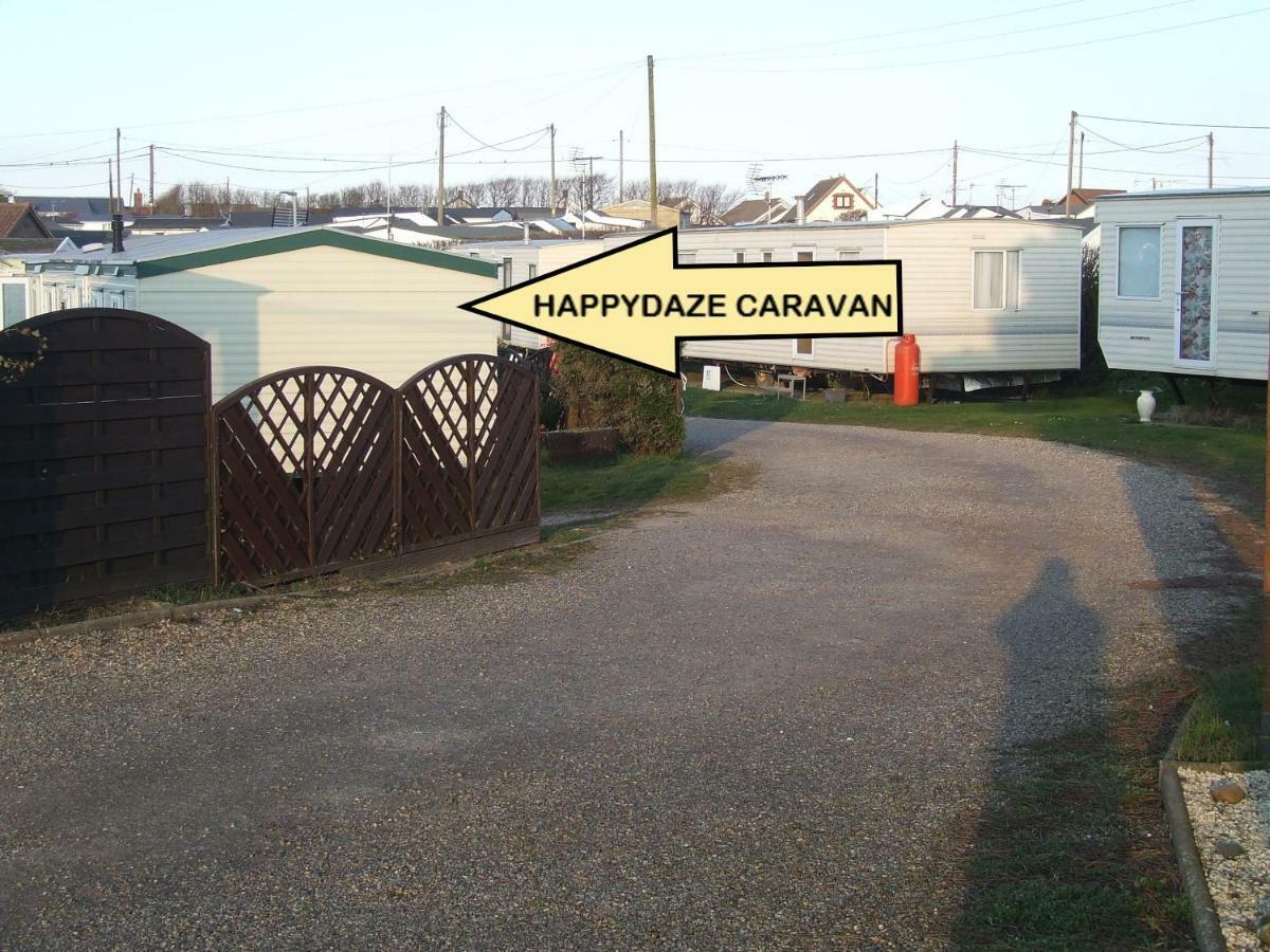 Happydaze Caravan Bacton  Buitenkant foto